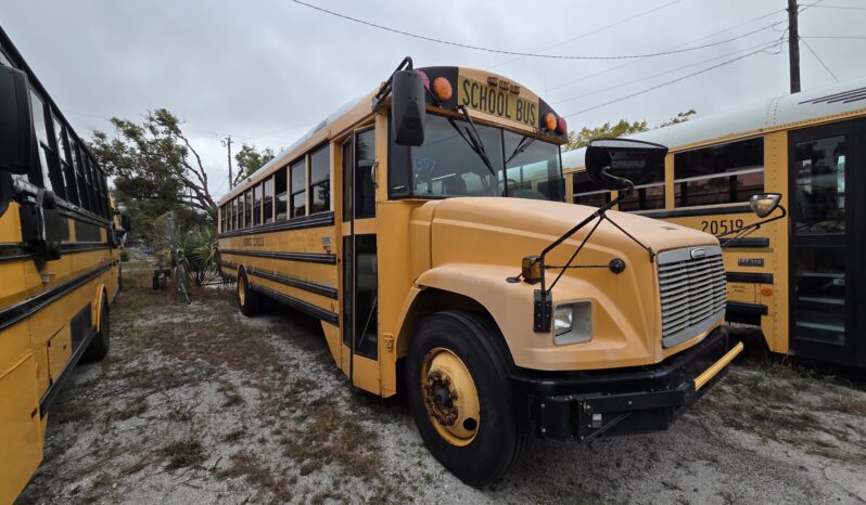 
								2004 freightliner school bus full									